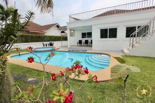 Modern Pool villa Wararom Khao Tao for sale