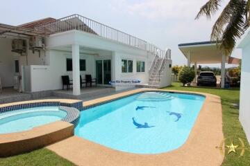 Modern Pool villa Wararom Khao Tao for sale