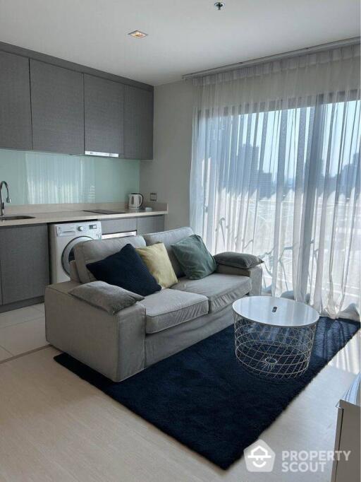 1-BR Condo at Rhythm Sukhumvit 36-38 near BTS Thong Lor