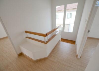 Bright and modern staircase in a new home