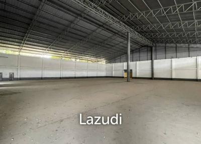 Big warehouse in Nakhonratchasima in industry zone and main road