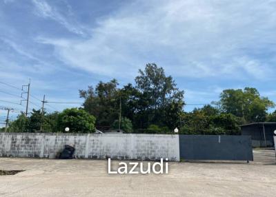 Big warehouse in Nakhonratchasima in industry zone and main road