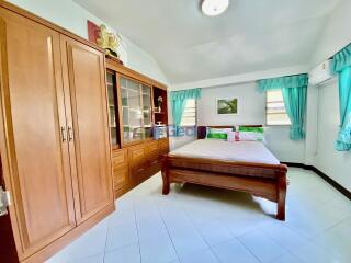 3 Bedrooms House in Baan Chalita Na Kluea H011593