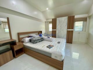 3 Bedrooms House in Baan Chalita Na Kluea H011592