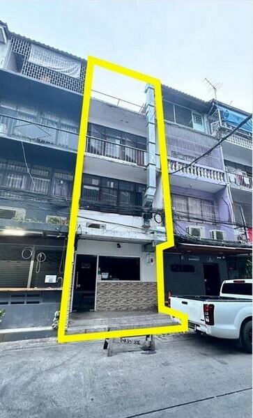 For Sale Bangkok Shophouse Sukhumvit BTS Phra Khanong Watthana