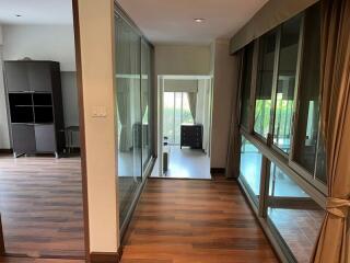 For Rent Bangkok Apartment Sukhumvit BTS Ekkamai Watthana