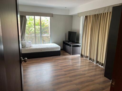 For Rent Bangkok Apartment Sukhumvit BTS Ekkamai Watthana