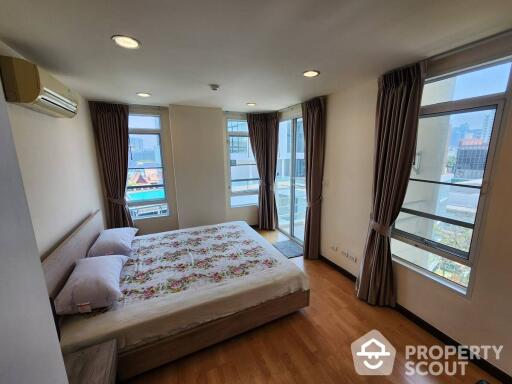 3-BR Condo at The Amethyst Sukhumvit 39 near BTS Phrom Phong