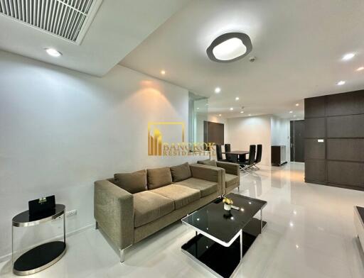 Modern 2 Bedroom Apartment in Phrom Phong