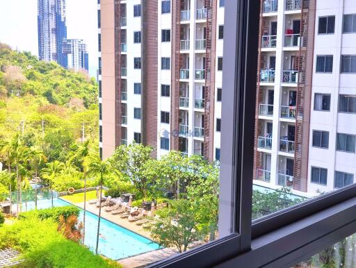 Studio Condo in Unixx South Pattaya South Pattaya C010715