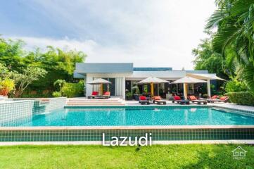 BAAN ING PHU : Designer and immaculate 8 Bed Pool Villa Estate.