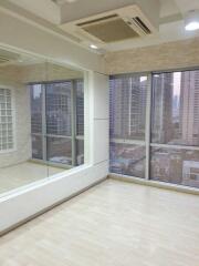 For Rent Bangkok Office Sukhumvit BTS Phrom Phong Khlong Toei