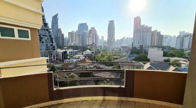 For Rent Bangkok Condo Piyathip Place Sukhumvit 39 BTS Phrom Phong Watthana