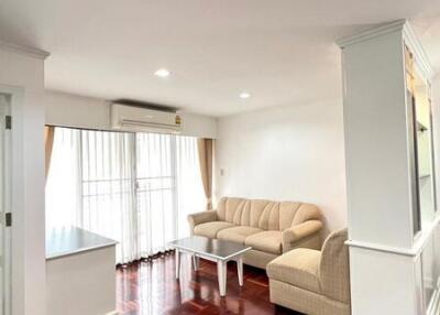 For Rent Bangkok Condo Acadamia Grand Tower Sukhumvit 43 BTS Phrom Phong Watthana