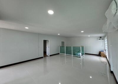 For Rent Bangkok Home Office Nawamin Bueng Kum