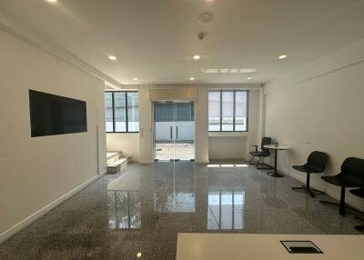 For Rent Bangkok Home Office Sukhumvit BTS Udom Suk Phra Khanong