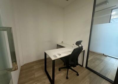 For Rent Bangkok Home Office Sukhumvit BTS Udom Suk Phra Khanong