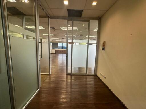 For Rent Bangkok Office Silom BTS Sala Daeng MRT Si Lom Bang Rak