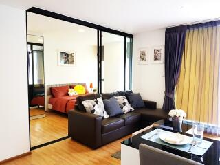 Modern living room with stylish decor and comfortable furnishings