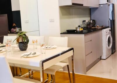 Modern kitchen with integrated dining area