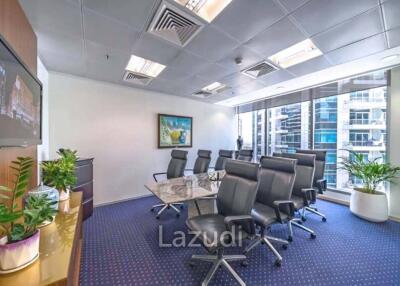 249 قدم مربع مكتب مدرجة بسعر AED 8,000./شهر