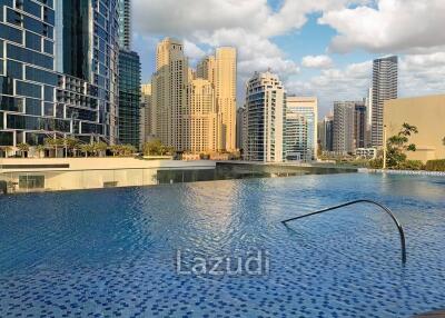 Lazudi presents to you a 2 BR apartment at the Marina with a breathtaking view!