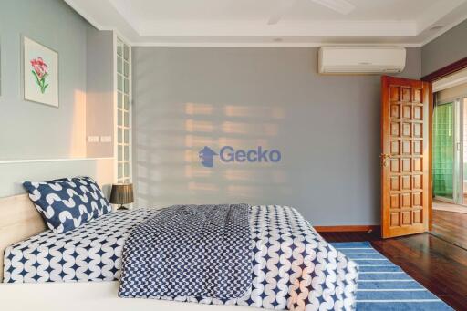 2 Bedrooms Condo in View Talay 3 Pratumnak C011595