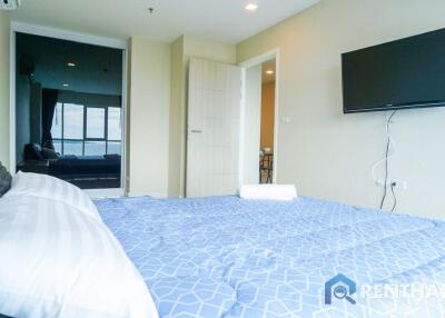 Beautiful Sea View Condo in Pratamnak