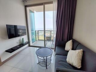 1 Bedroom Condo in The Riviera Wong Amat Beach Wongamat C009853