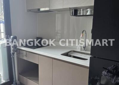 Condo at Life Sathorn Sierra for rent