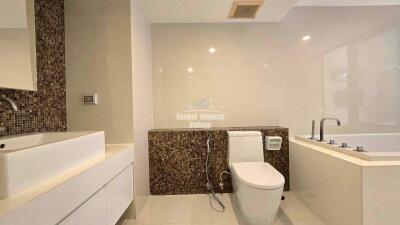 Superb, 2 bedroom, 2 bathroom, duplex unit for rent or sale in The Sanctuary, Wongamat.