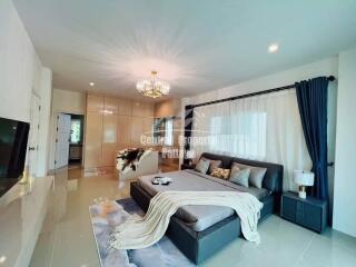 Spacious, 3 bedroom, 3 bathroom house with large garden for sale in East Pattaya.