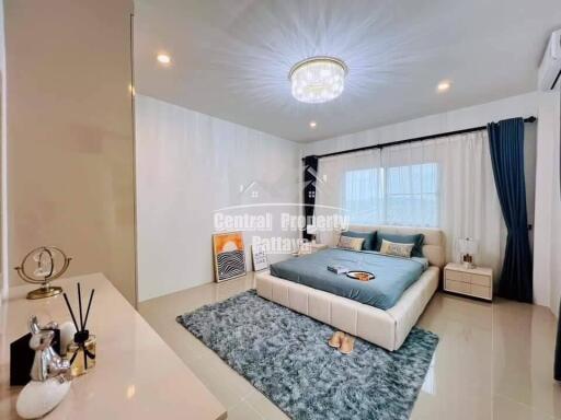 Spacious, 3 bedroom, 3 bathroom house with large garden for sale in East Pattaya.