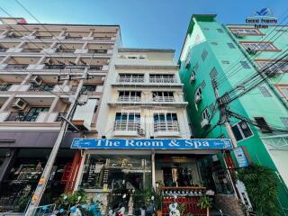 Prime investment opportunity, guesthouse, coffee shop and spa for sale in central Pattaya.
