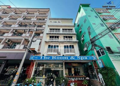 Prime investment opportunity, guesthouse, coffee shop and spa for sale in central Pattaya.