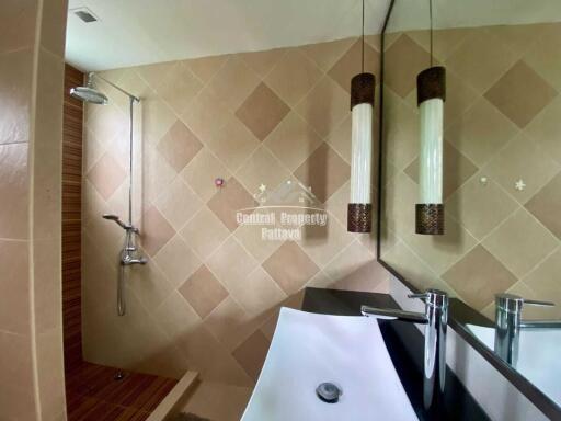 Superb, 3 bedroom, 2 bathroom house with large garden, for sale in East Pattaya.