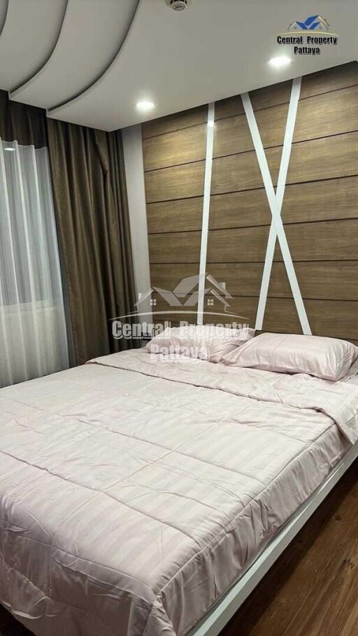 Generous, 1 bedroom, 1 bathroom for sale in foreign name in Feelture Condominium, Na Jomtien.