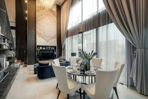 Elegant dining room with luxurious interior design