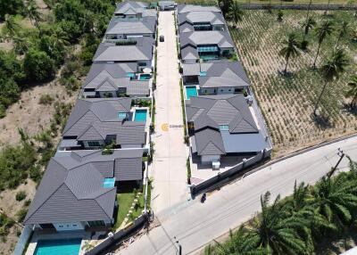 บ้านหลังนี้มี 3 Bedrooms ห้องนอน  อยู่ในโครงการชื่อ Haven Village  ตั้งอยู่ที่ ห้วยใหญ่