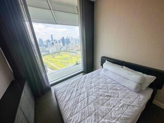 2-bedroom high-end condo for sale close to BTS Ratchadamri