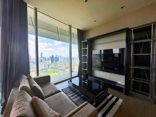 2-bedroom high-end condo for sale close to BTS Ratchadamri