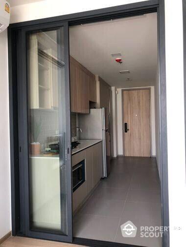 1-BR Condo at Xt Phayathai near BTS Phaya Thai