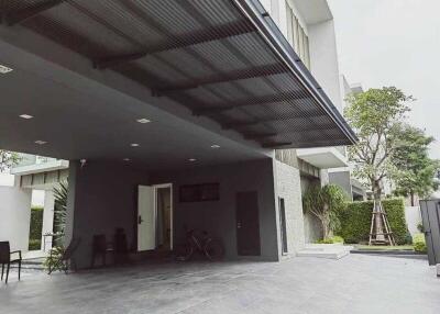 For Rent Bangkok Single House Nantawan Rama9-Srinakarin Krungthep Kreetha Saphan Sung