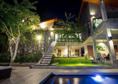 3 Bedroom Pool Villa overlooking Scenic Valley in Mae Rim