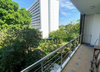 One Bedroom Condo on 5th floor of Peaks Garden