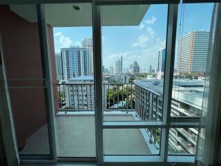 2 bed Condo in Fullerton Sukhumvit Khlongtoei Sub District C017638