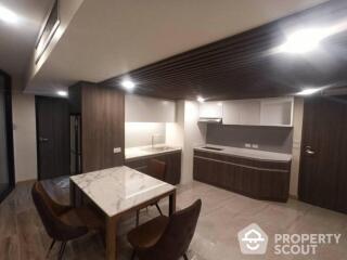 1-BR Condo at Omni Tower near BTS Nana