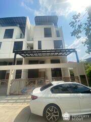 3-BR Semi-detached House at Demi Sathu 49 in Bang Phong Phang