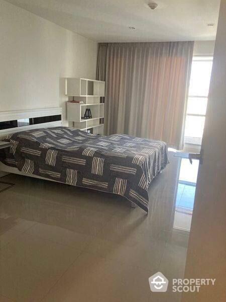 1-BR Condo at Sukhumvit Suite near BTS Nana