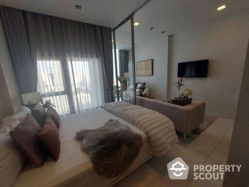 1-BR Condo at Hyde Sukhumvit 11 near BTS Nana